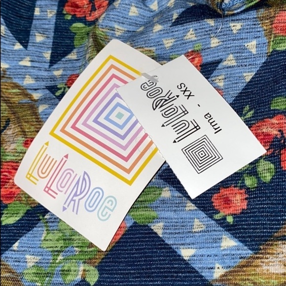 NEW LuLaRoe Irma Floral Print Tunic Top - Picture 5 of 8